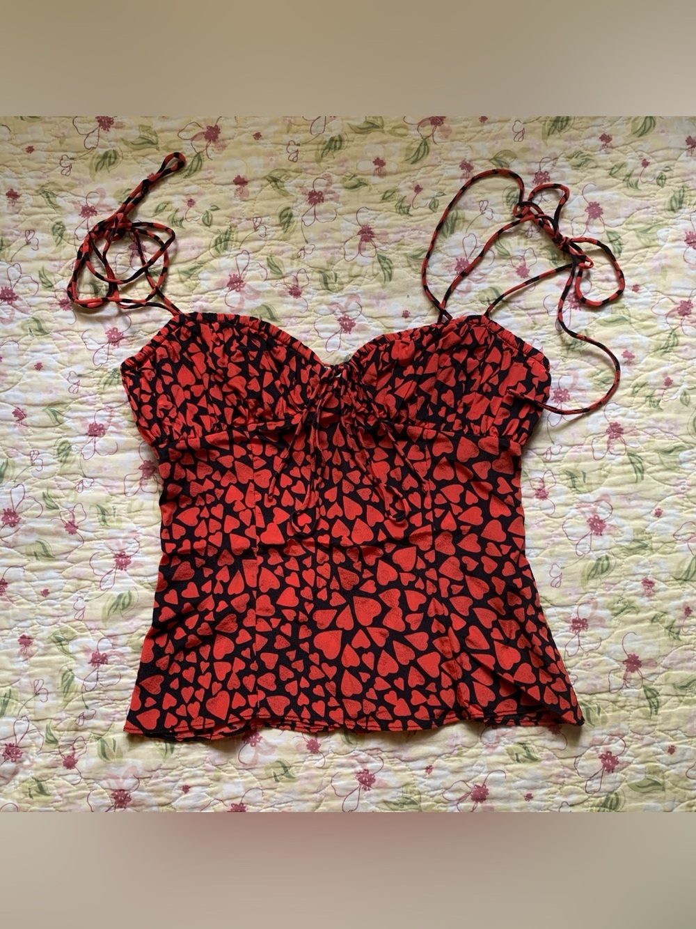 Réalisation Par Ana top in the red and black heart print